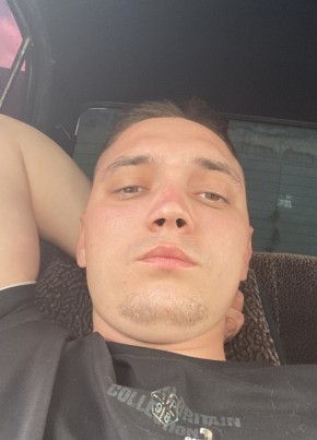 Дмитрий из Шахты 24 года