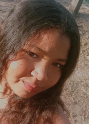 Joyce из Betim 18 лет