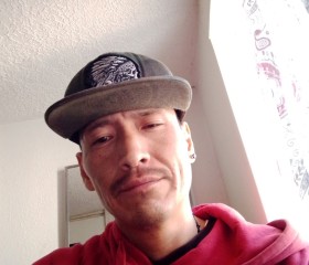 Pat, 37, Albuquerque