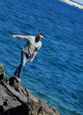 Bush baro, 38, Ελληνική Δημοκρατία, Αθηναι