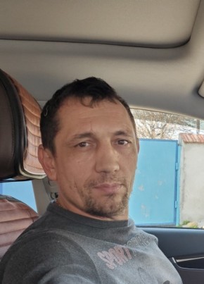 Aleksandr, 39, Russia, Simferopol