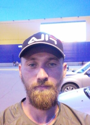 Александр, 32, Россия, Нижнекамск