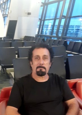 khosrou из Wien 55 лет