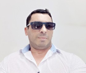 Adam, 39, Los Angeles