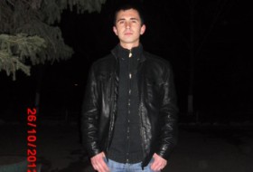 Oleg, 34 - I am