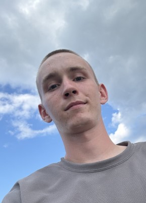 Богдан из Оренбурга 22 года