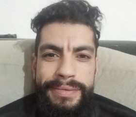 Walid, 36, Makouda