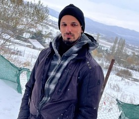 Ivan Petrov, 25, Tvurditsa