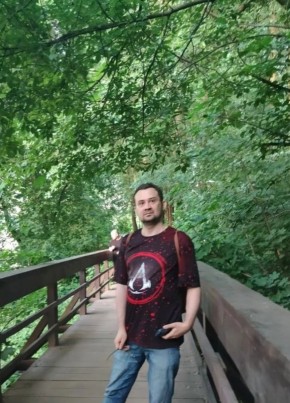 Максим из Долгопрудныя 37 лет