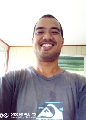 Nédim, 32, Territoire de la Polynésie Française, Papeete