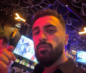 Vüqar, 27, Baku