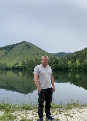 Роман из Оренбурга 42 года