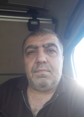 Юра из Երեվան 49 лет