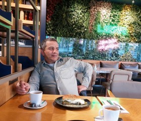 Temuri, 50, Tbilisi