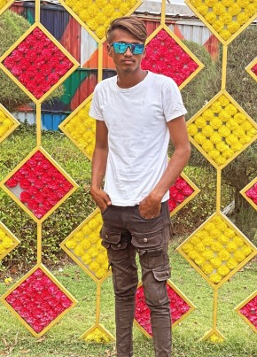Y, 24, India, Dhrangadhra
