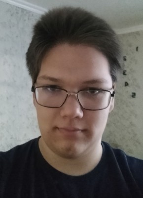 Денис из Ивдели 18 лет