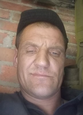 Денис из Таганрога 43 года