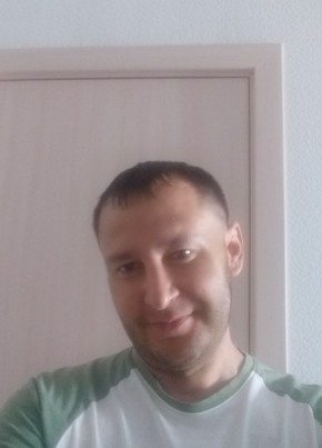 Денис из Екатеринбурга 45 лет