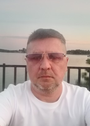 Андрей из Выксы 47 лет