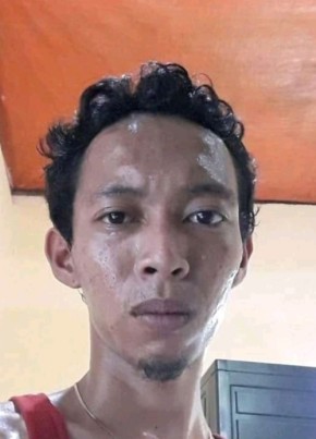 Muhamad yun fika, 23, Indonesia, Manokwari