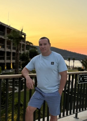 Oleg, 37, Russia, Moscow