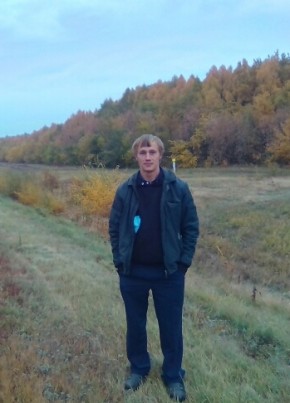 Василий, 35, Россия, Новоаннинский