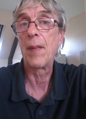Dan, 59, République Française, Auxerre