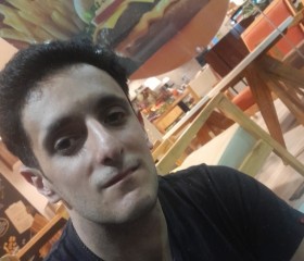 Damián, 31, Buenos Aires