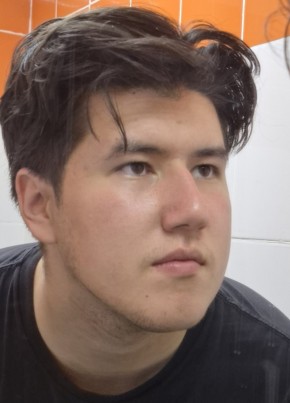 Тимур из Рудныя 21 год