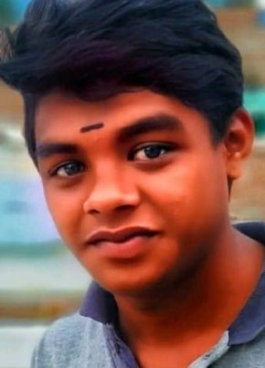 Roman Gopi, 22, India, Cumbum (Tamil Nadu)