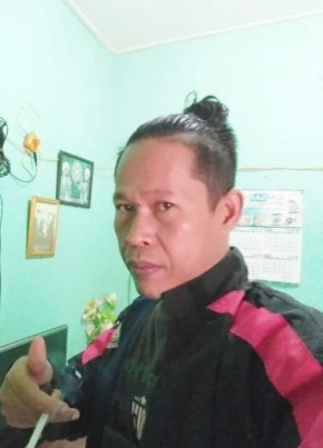 Hartono, 44, Indonesia, Parung