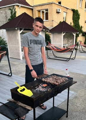 Алексей из Серебряные Пруды 26 лет