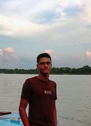 Jesus из Belém (Pará) 18 лет