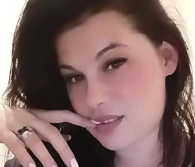 Alyena, 34, Helsinki