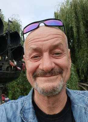 Андрей из Кольчугино 56 лет
