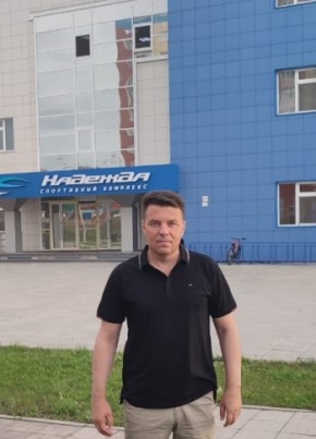 Денис из Красноярска 45 лет