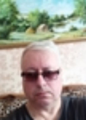 Владимир из Омска 53 года