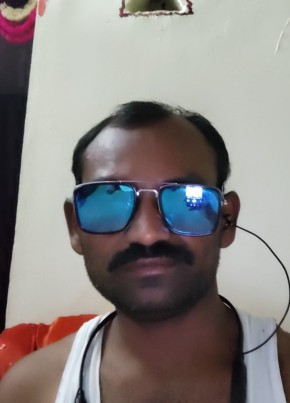 Umesh Kohli, 18, India, Solapur