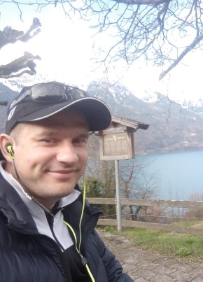 Олег Ухачевич, 39, Schweizerische Eidgenossenschaft, Spiez