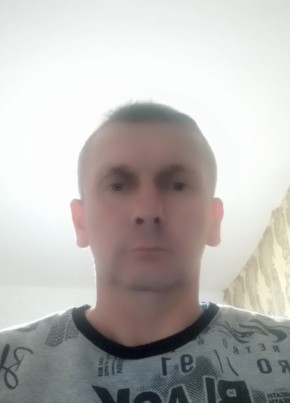 Максим, 46, Россия, Красноперекопск