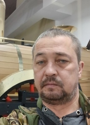 Денис из Новокуйбышевска 18 лет