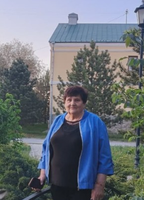 Люба из Михайловск (Ставропольского край) 18 лет