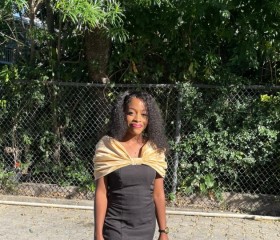 Lizee, 18, Port-au-Prince