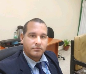 Alejandro Zuazo, 41 год, La Habana