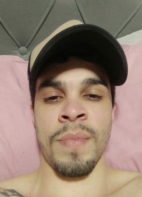 Lucas Oliveira из Guarulhos 18 лет