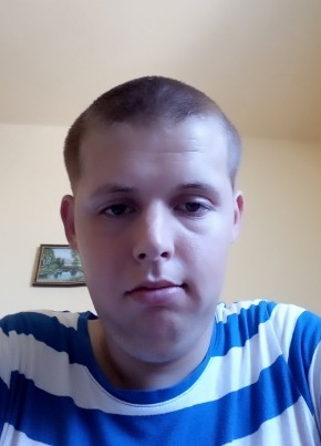 Назар, 21, Україна, Почаев
