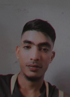 Junior, 21, Fiji, Nadi