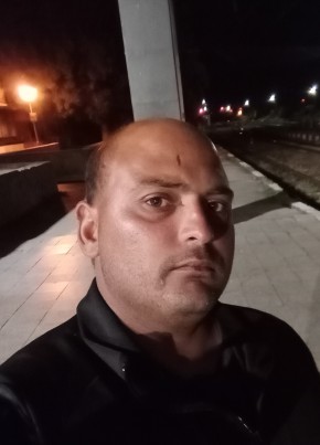 Галин из București 18 лет