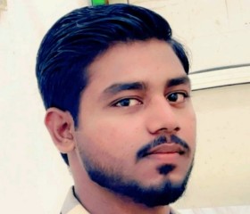 Munwar Husan, 20, Khawr Fakkan