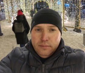 Maksim Kuznetsov, 35, Saint Petersburg